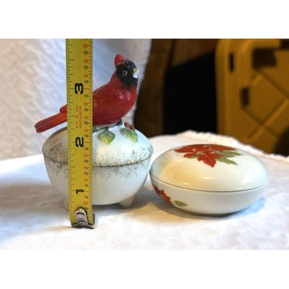 Cardinal red bird figure and poinsettia jewelry box bowls small cute knick knack - Picture 4 of 16